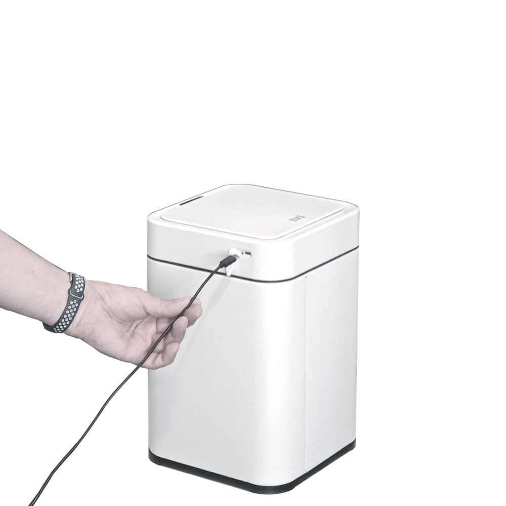 Современное сенсорное мусорное ведро экономичной линии EKO, модель EK9208 RP-10L-MW, USB порт зарядки